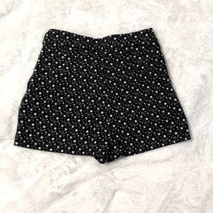Zipped star short from Zara